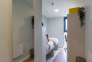Gold En Suite at The Refinery, Bingley Street, University Of Leeds, Leeds, LS31BZ - Image 2
